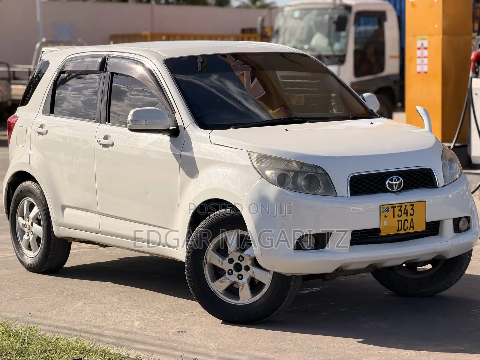 Toyota Rush 2008 White