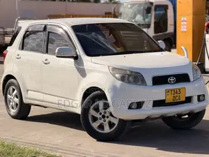 Toyota Rush 2008 White