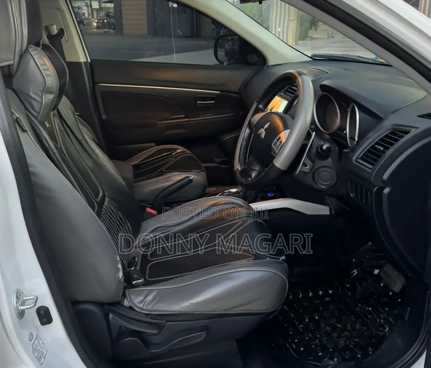 Mitsubishi RVR 2010 White