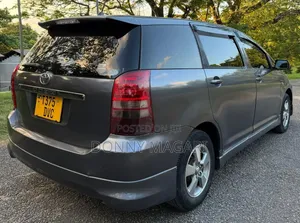 Toyota Wish 2005 Gray