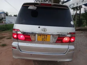 Toyota Alphard 2004 Silver