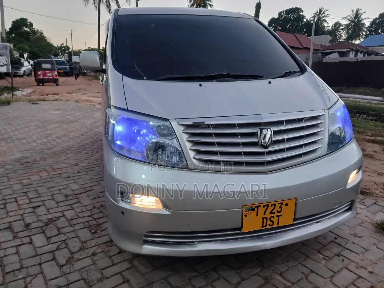 Toyota Alphard 2004 Silver