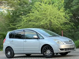 Toyota Corolla Spacio 2005 Silver