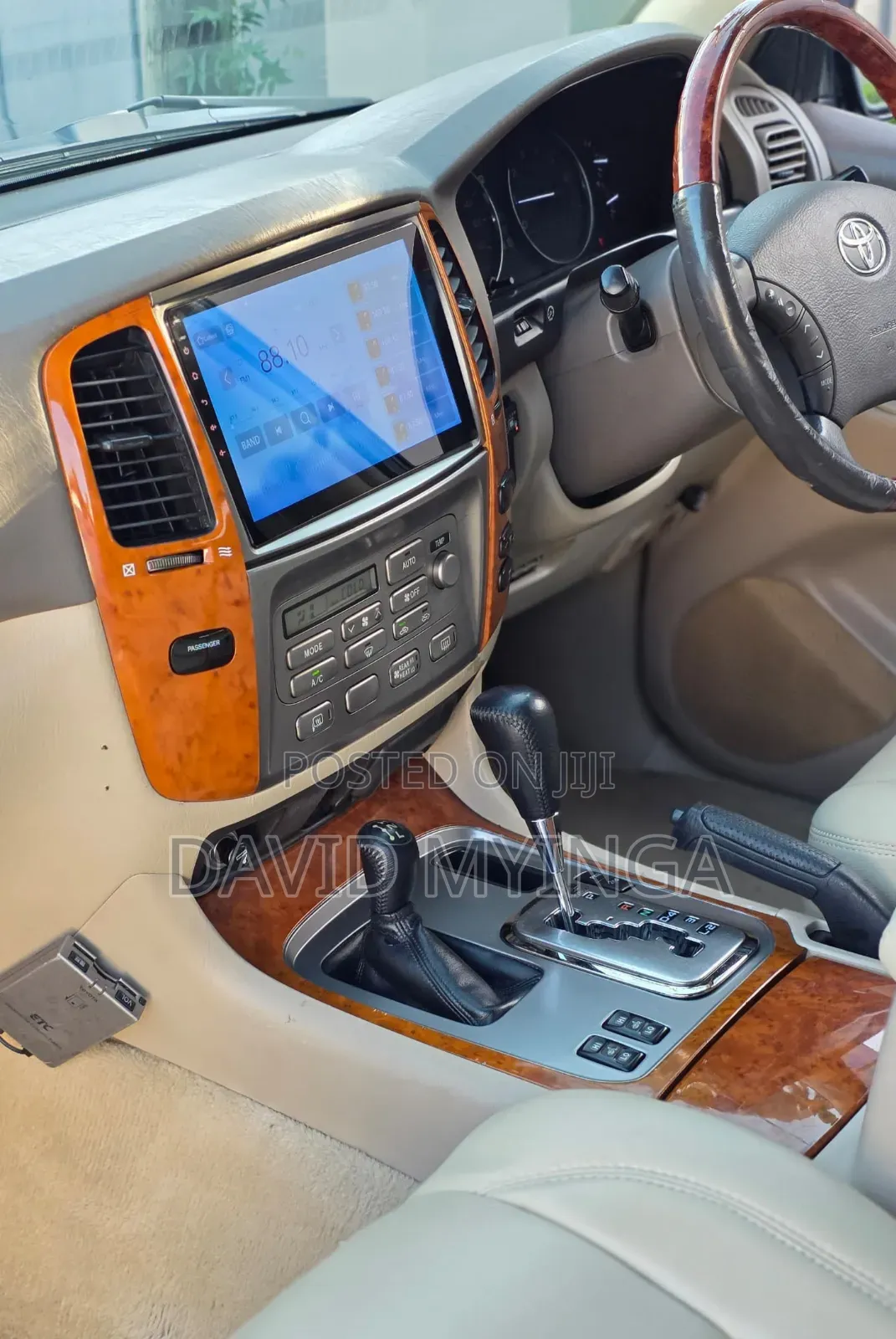 Toyota Land Cruiser 2005 Gray
