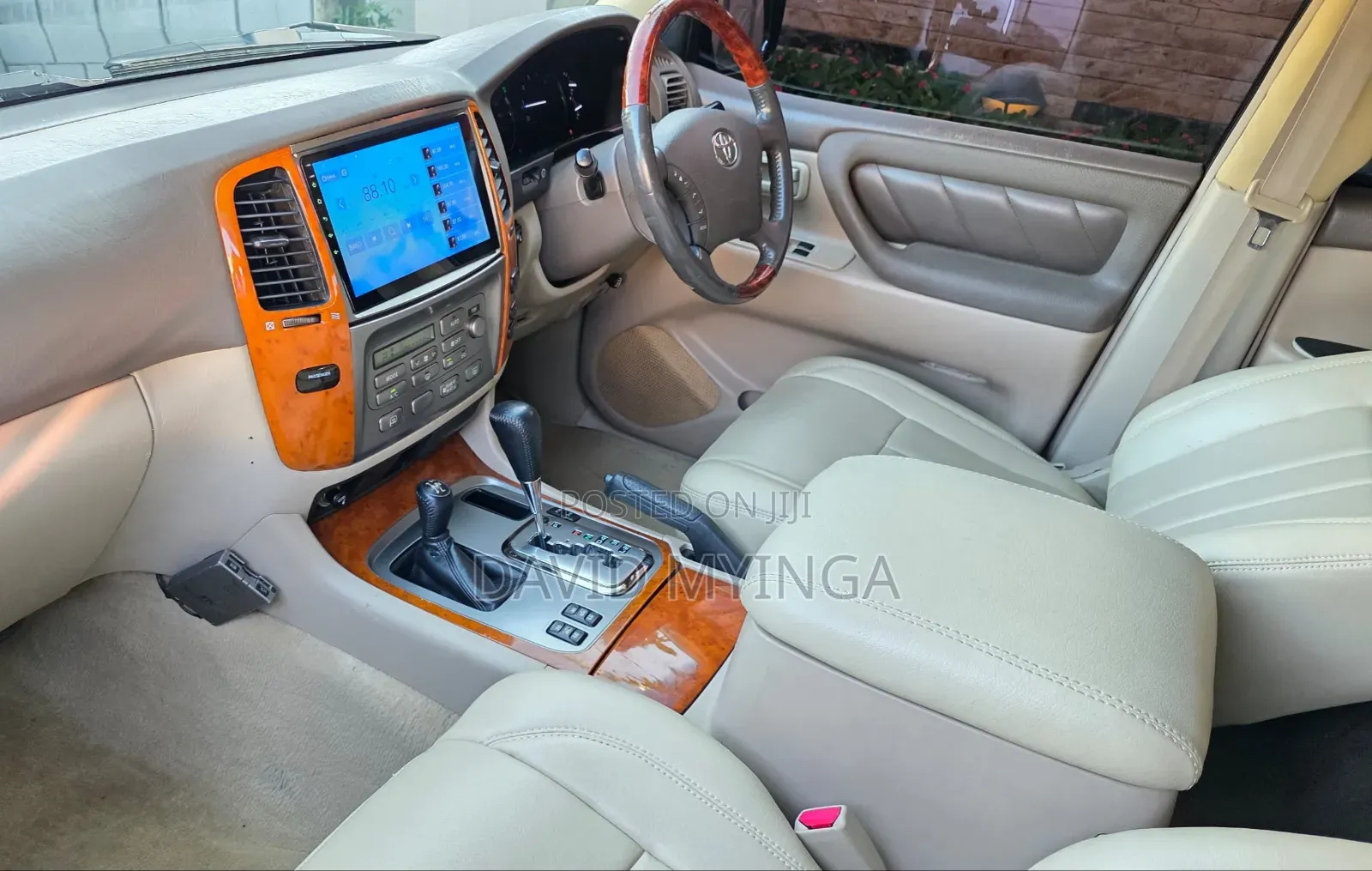 Toyota Land Cruiser 2005 Gray