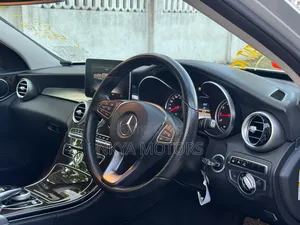 Mercedes-Benz C200 2015 Silver