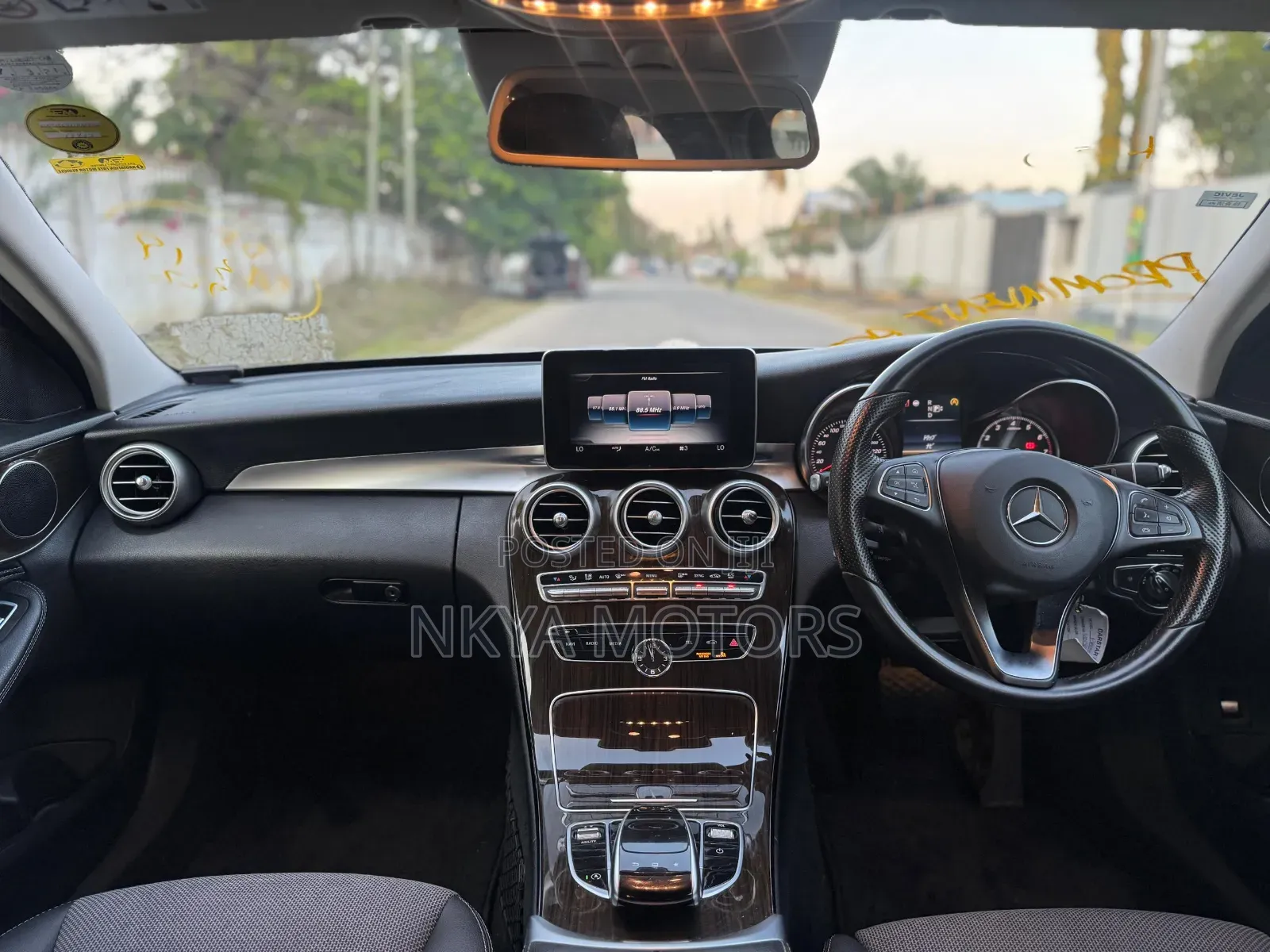 Mercedes-Benz C200 2015 Silver