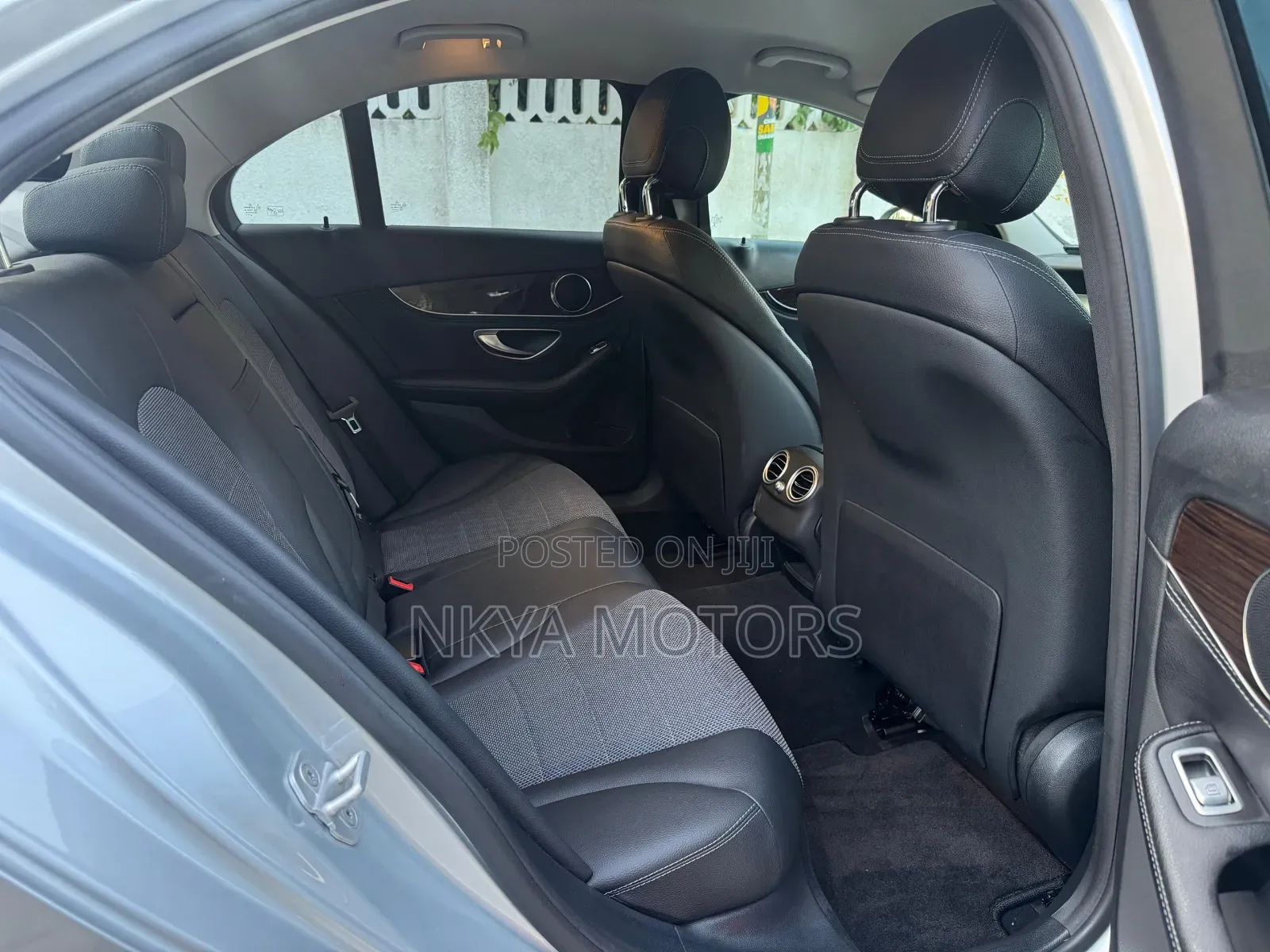Mercedes-Benz C200 2015 Silver