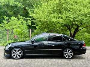Toyota Crown 2006 Black