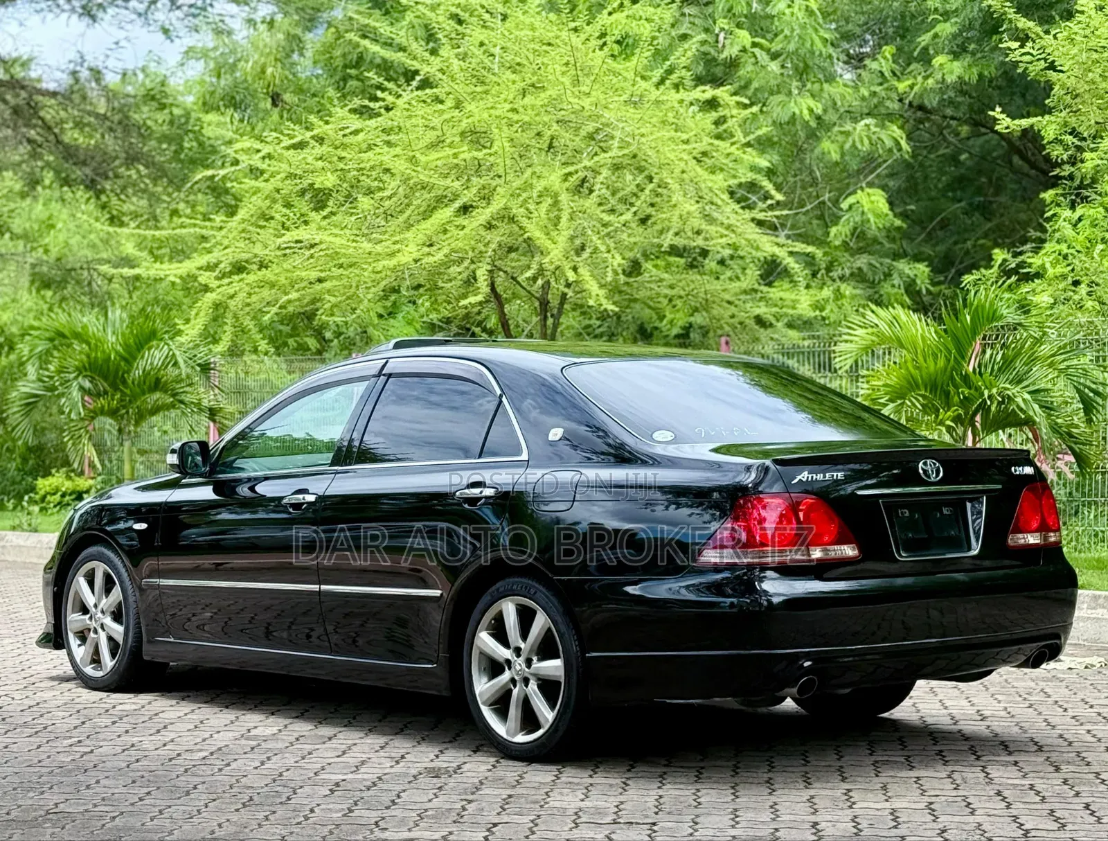 Toyota Crown 2006 Black