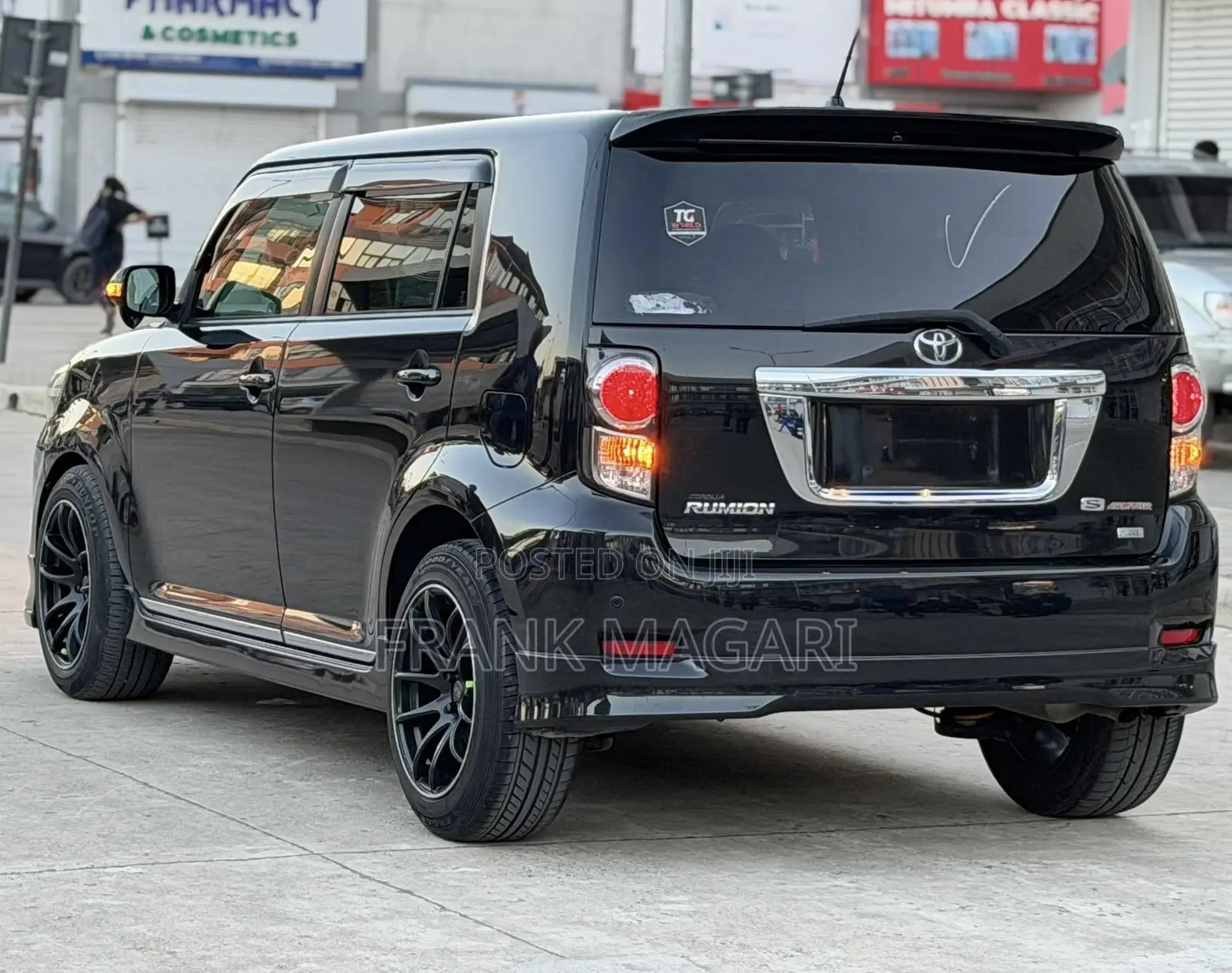 Toyota Corolla Rumion 2011 Black