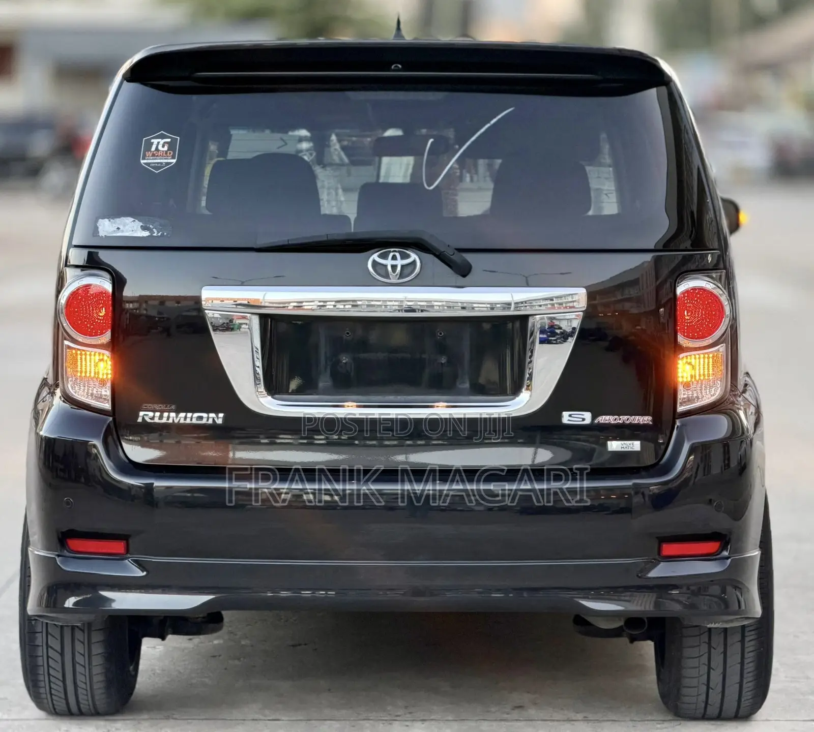 Toyota Corolla Rumion 2011 Black