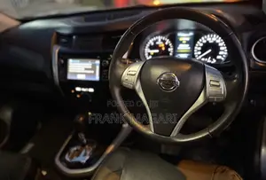 Nissan Navara 2017 Gray