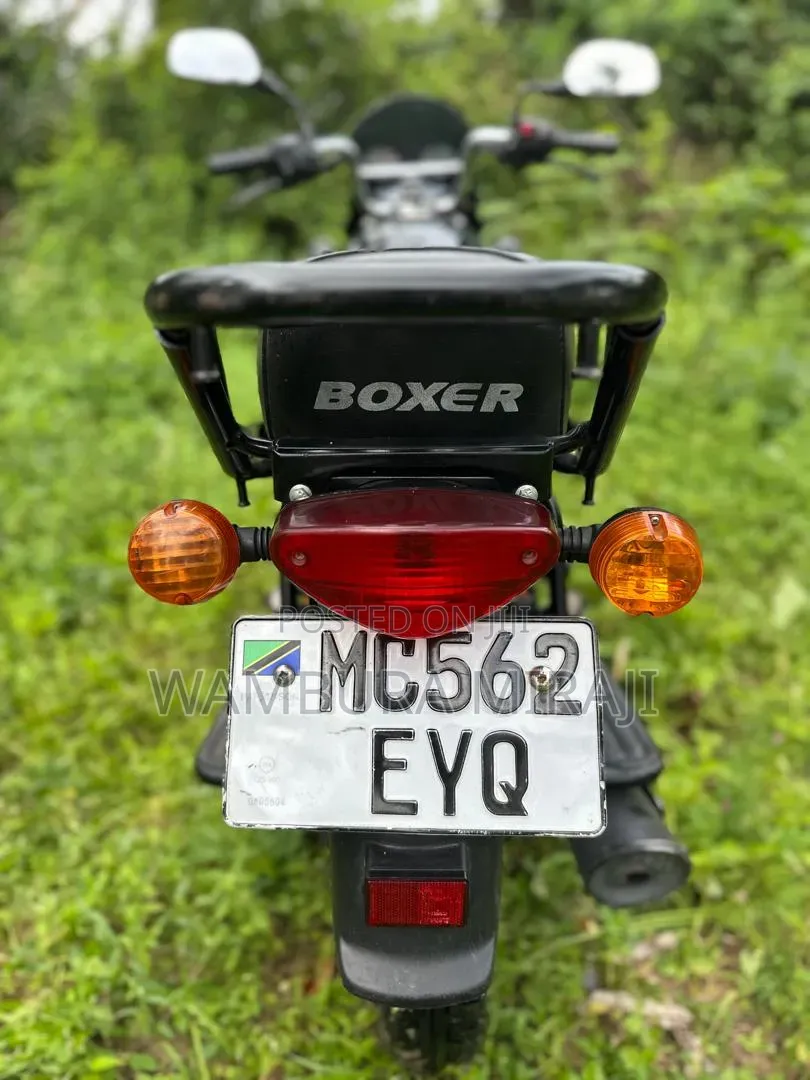 Bajaj Boxer 125 2025 Black