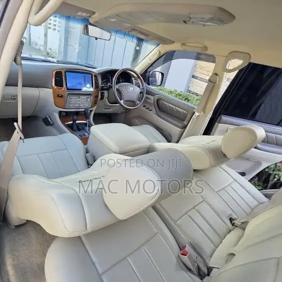 Toyota Land Cruiser 100 4.7 V8 Executive 2005 Gray