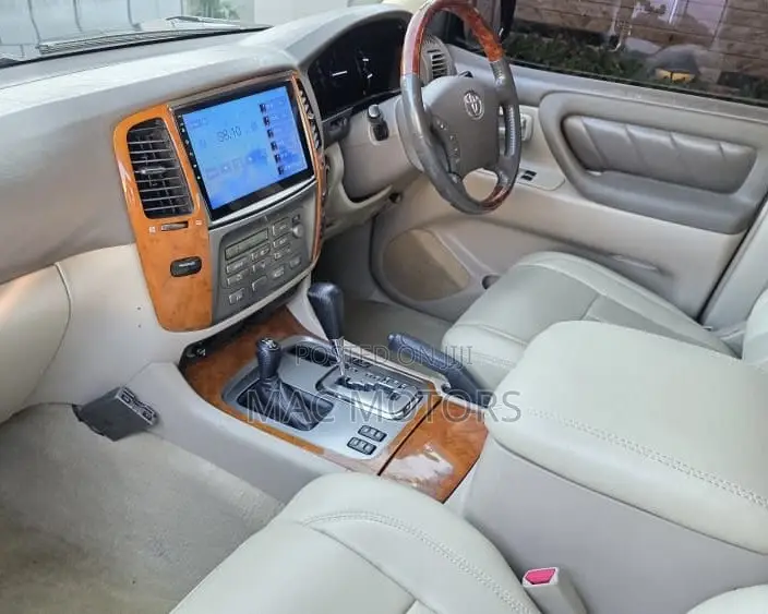 Toyota Land Cruiser 100 4.7 V8 Executive 2005 Gray