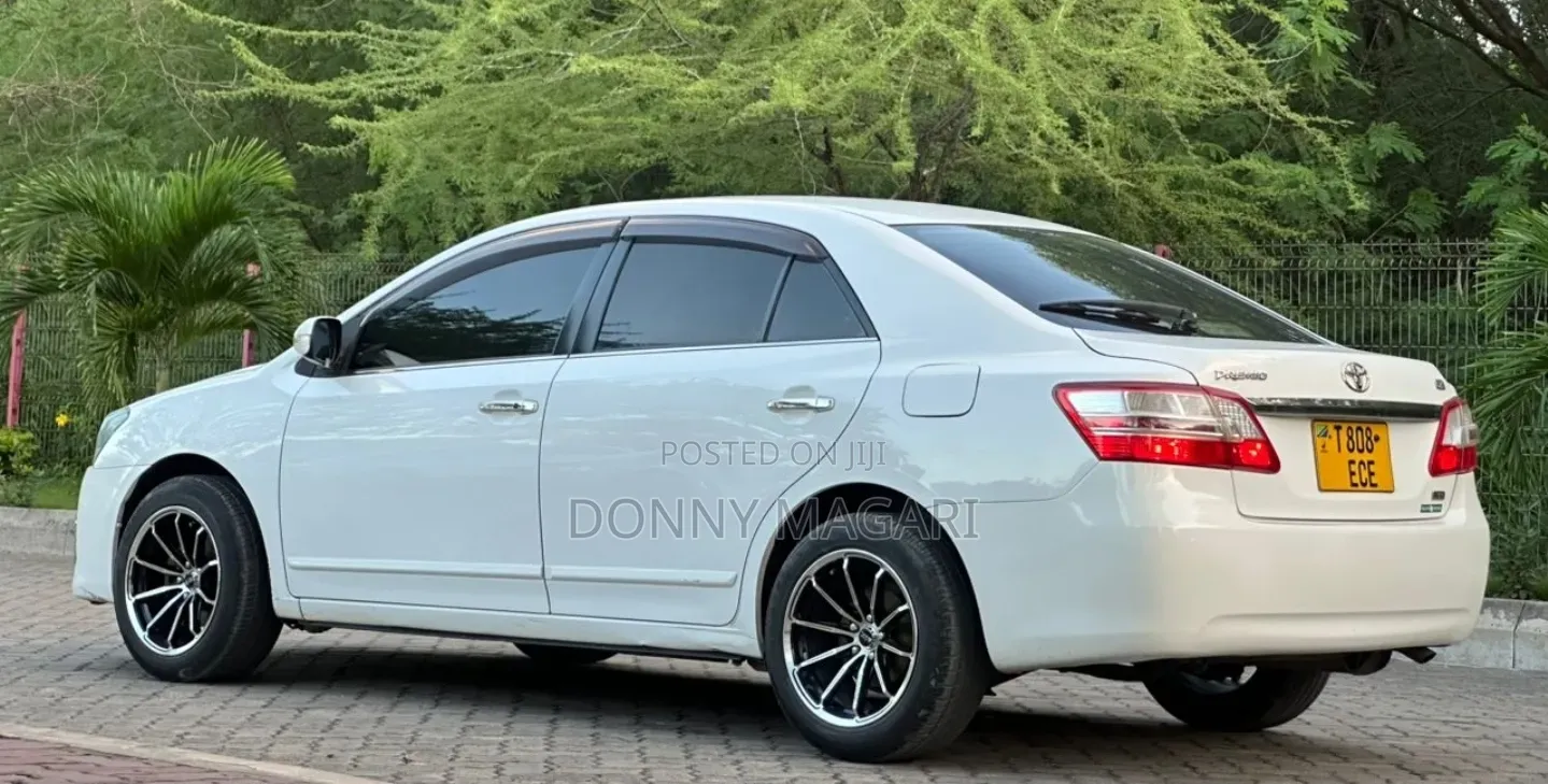 Toyota Premio 2012 White
