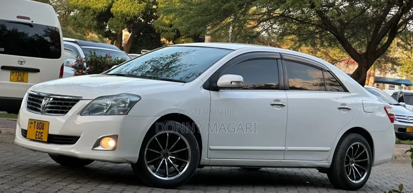 Toyota Premio 2012 White