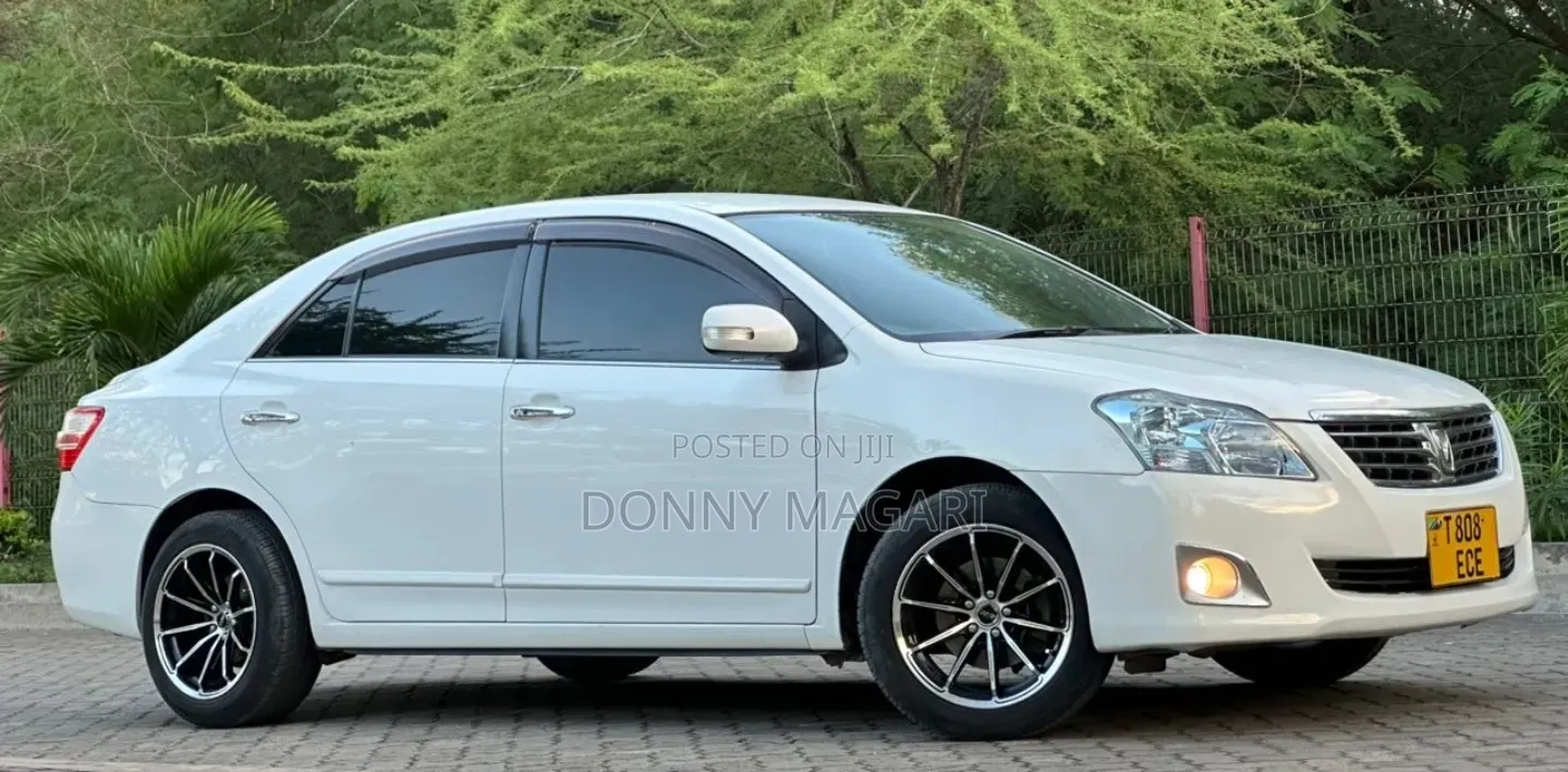Toyota Premio 2012 White