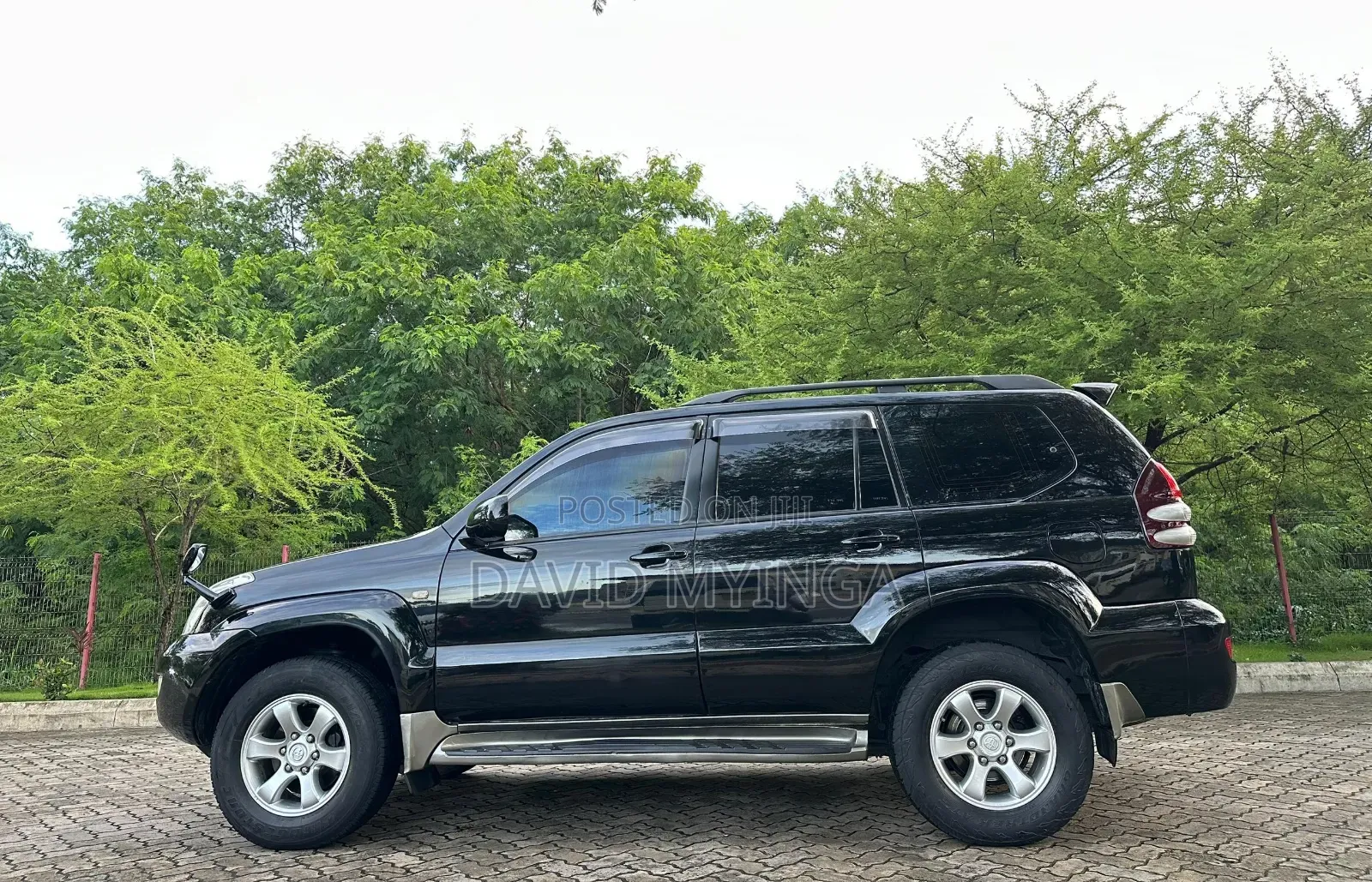 Toyota Land Cruiser Prado 2006 Black