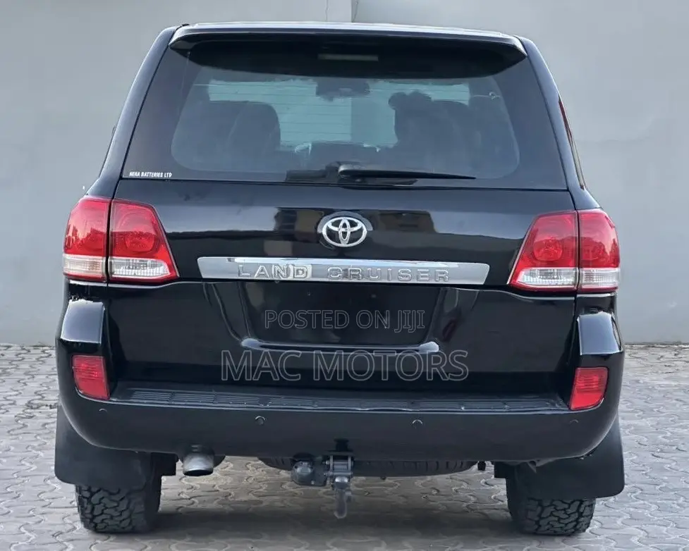 Toyota Land Cruiser 2013 Black
