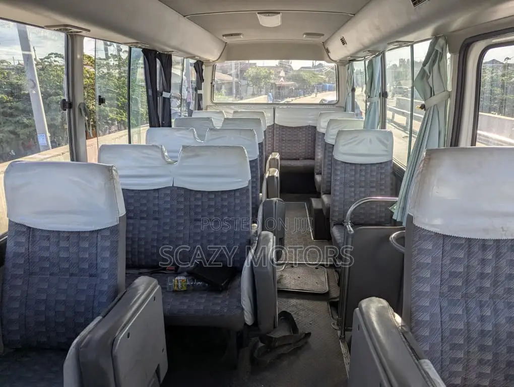 Nissan Civilian 2002