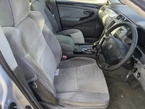 Toyota Crown Royale 2005 Silver