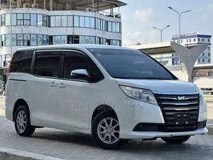 Toyota Noah 2016 White