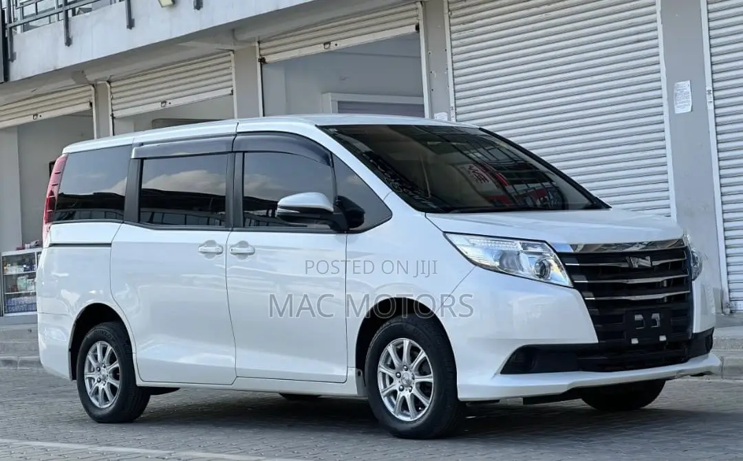 Toyota Noah 2016 White