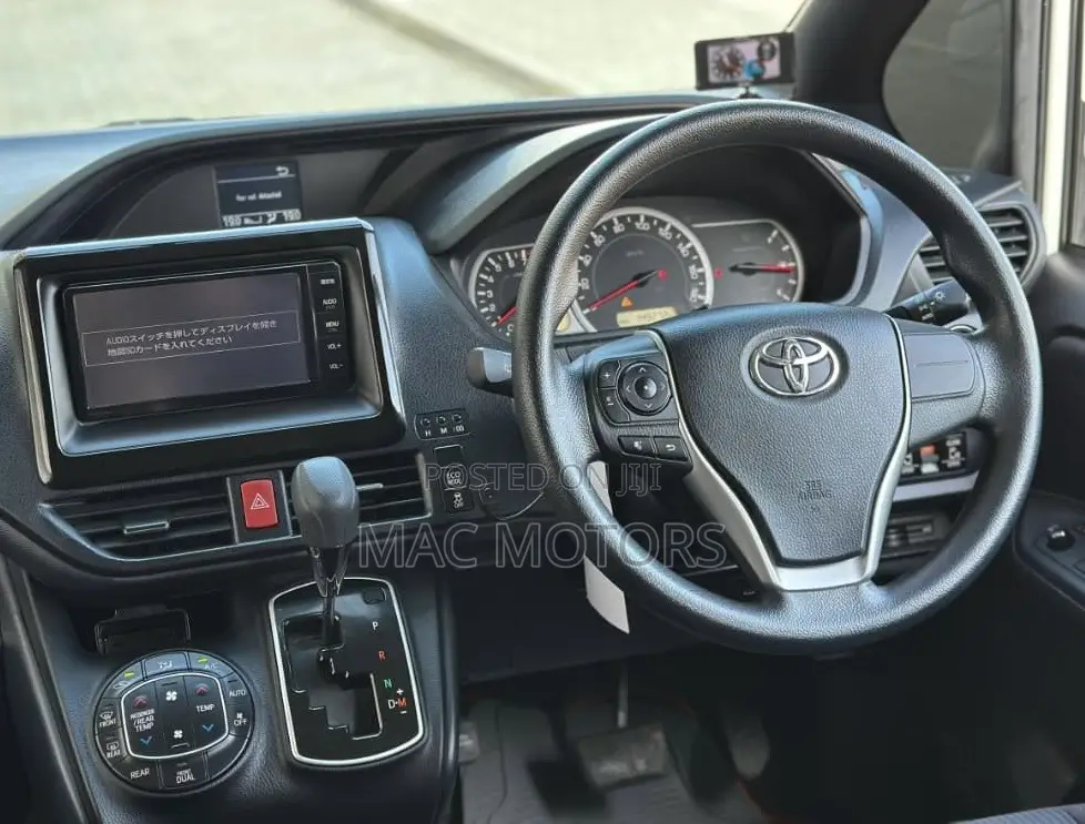 Toyota Noah 2016 White