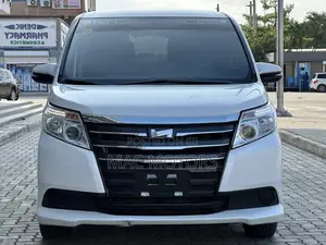Toyota Noah 2016 White