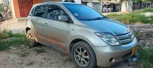 Toyota IST 2001 Beige
