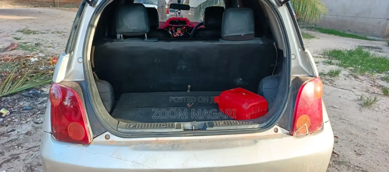 Toyota IST 2001 Beige