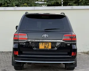 Toyota Land Cruiser 2015 Black