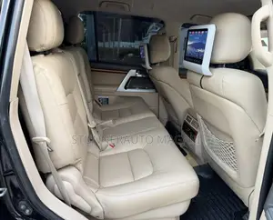 Toyota Land Cruiser 2015 Black