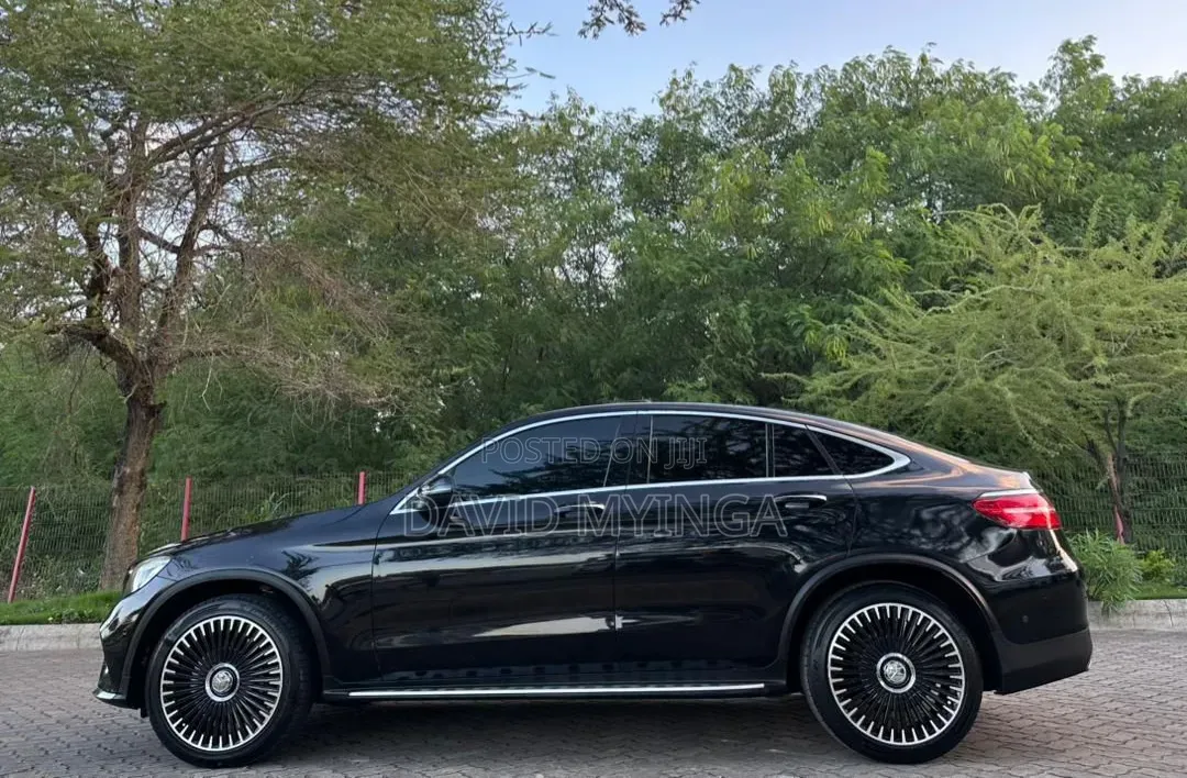 Mercedes-Benz GLC-Class 2017 Black