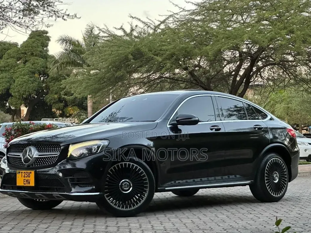 Mercedes-Benz GLC-Class 2017 Black