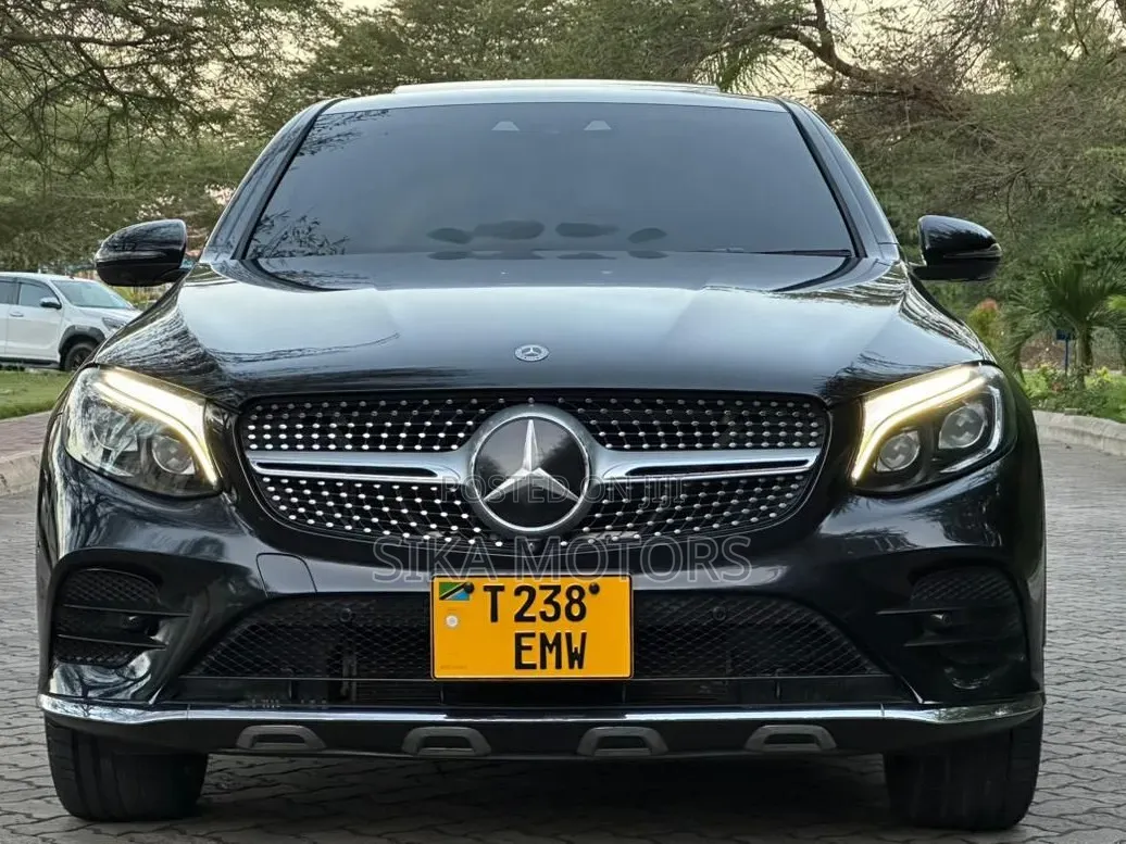 Mercedes-Benz GLC-Class 2017 Black