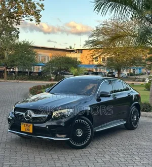 Mercedes-Benz GLC-Class 2017 Black
