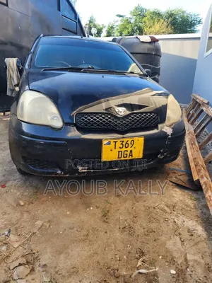 Toyota Vitz 2005 Black