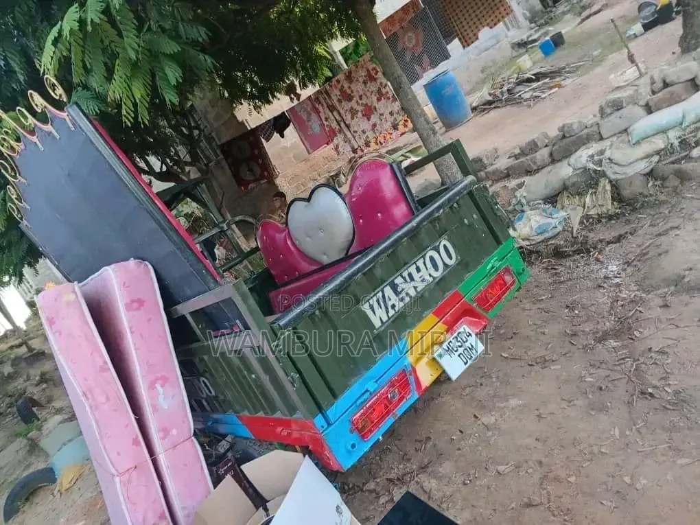 New Bajaj Avenger 200 2025 Green
