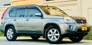 Nissan X-Trail 2010 Gray