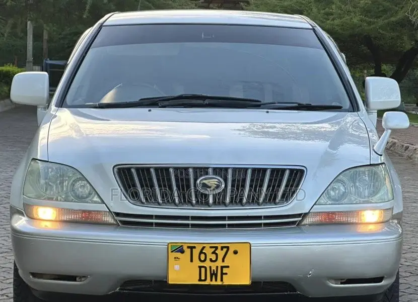 Toyota Harrier 2005