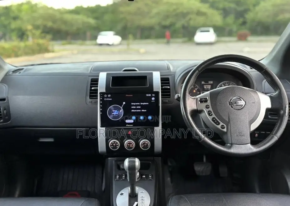 Nissan X-Trail 2011 Black