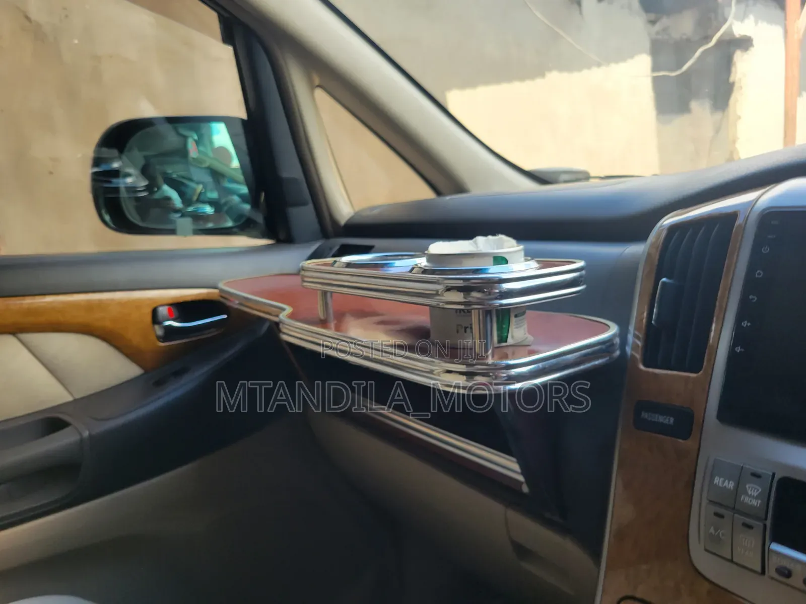 Toyota Alphard 2.4 Petrol AWD 2006 Gold