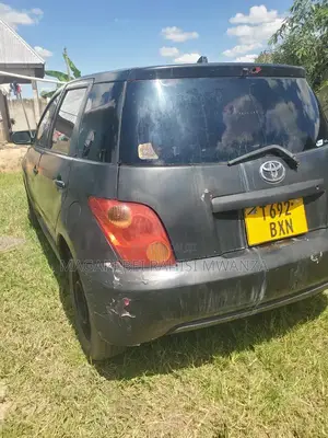 Toyota IST 2003 Black