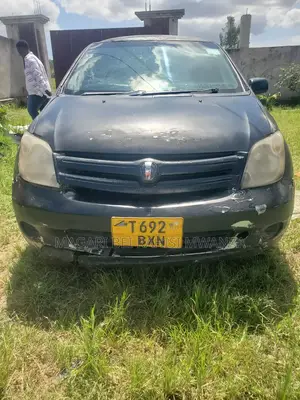 Toyota IST 2003 Black