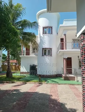 Furnished 4bdrm Villa in Mbezi Beach, Kinondoni for rent