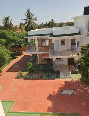 Furnished 4bdrm Villa in Mbezi Beach, Kinondoni for rent