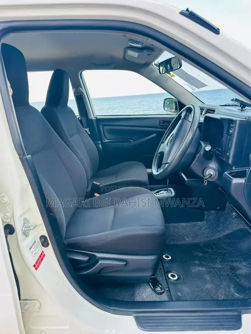 Toyota Probox 1.5 DX 2WD 2015 White